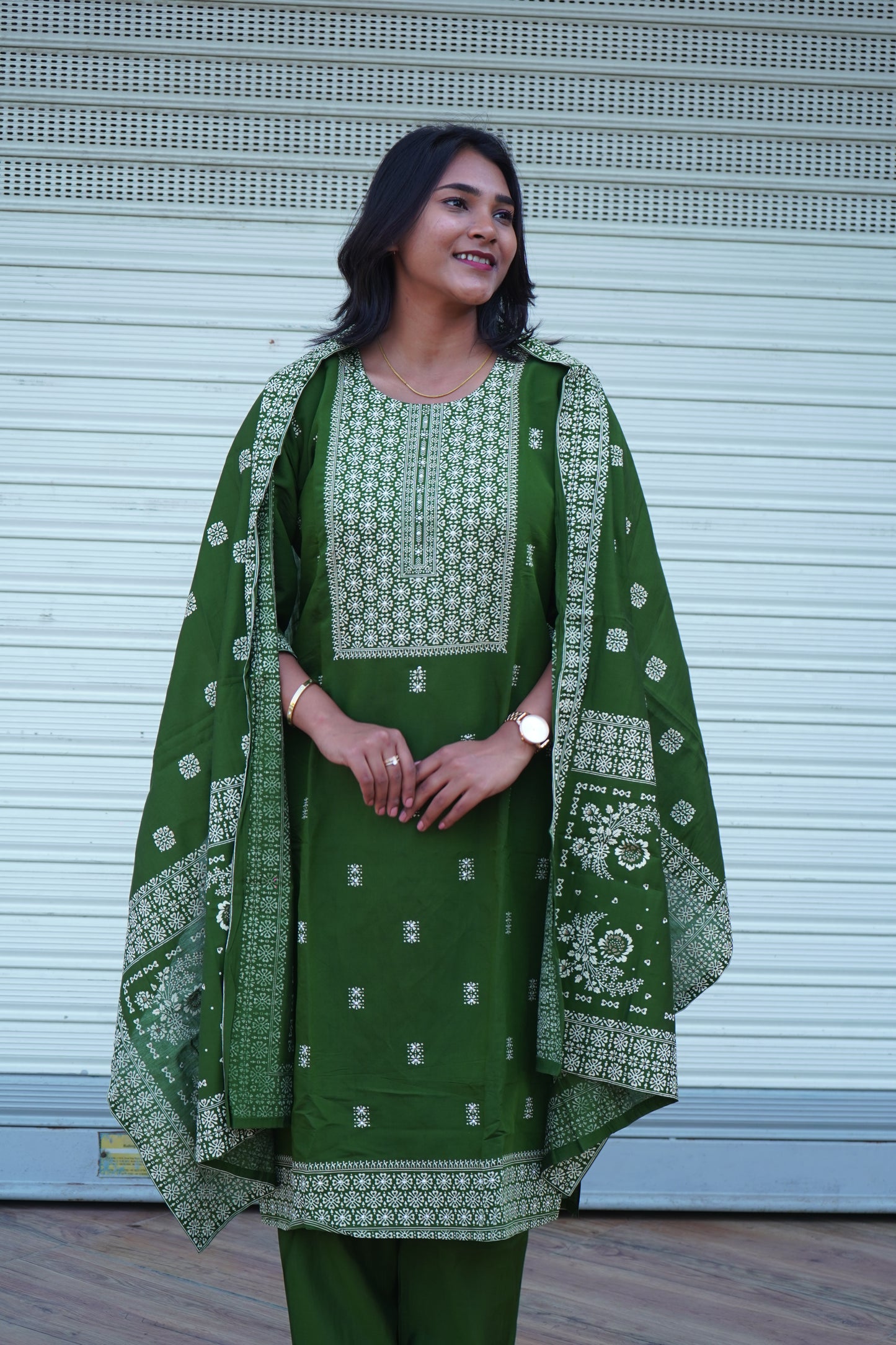 Olive Kurta Set with Duppatta and Pants