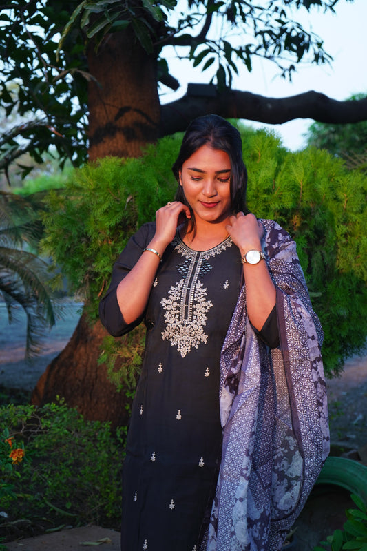 Black embroidery kurta set with dupatta and pant