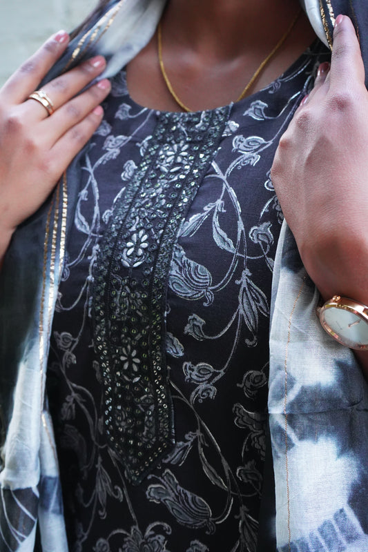 Black Kurta Set with Dupatta & Pants